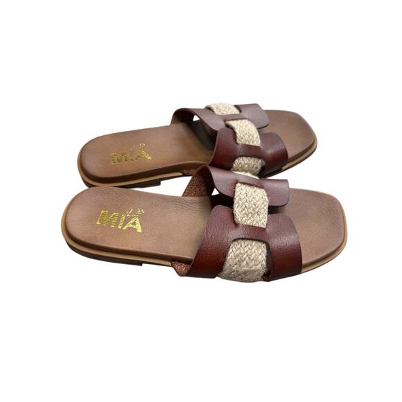 MIA Kids Elayney Sandals Girls Size 3 Tan Slides Faux Leather - Picture 2 of 4